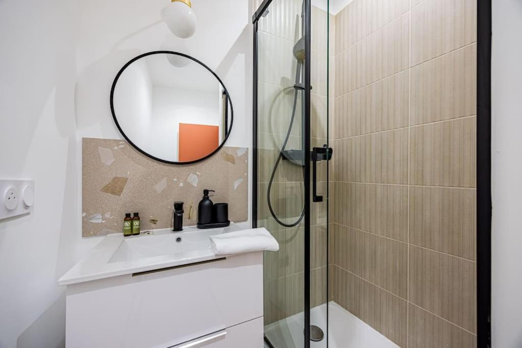 1 Chambre#tour Eiffel#champ De Mars#paris 7 Appartement Parijs